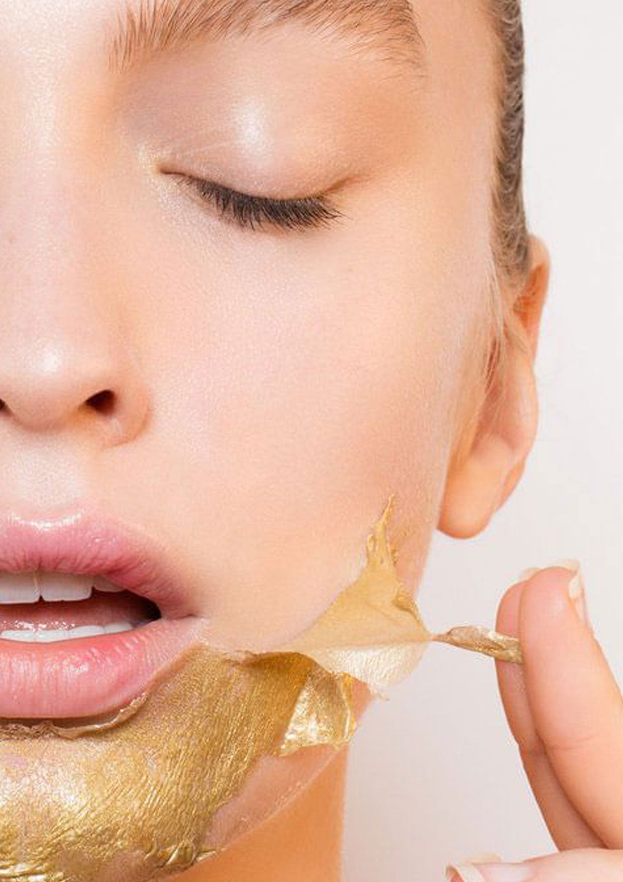 Golden Radiance Peel-off Mask